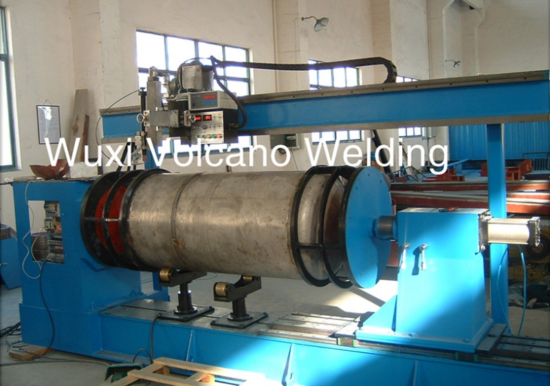 Circular seam welding machine